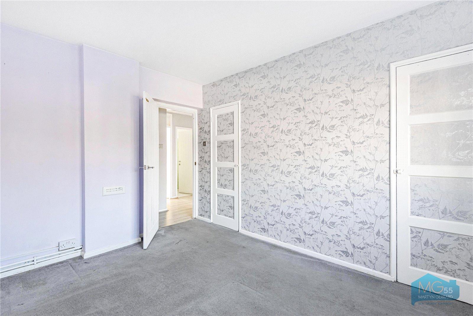 3 bedroom Apartment to rent - Martyn Gerrard