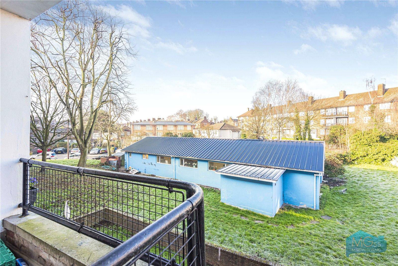 3 bedroom Apartment to rent - Martyn Gerrard