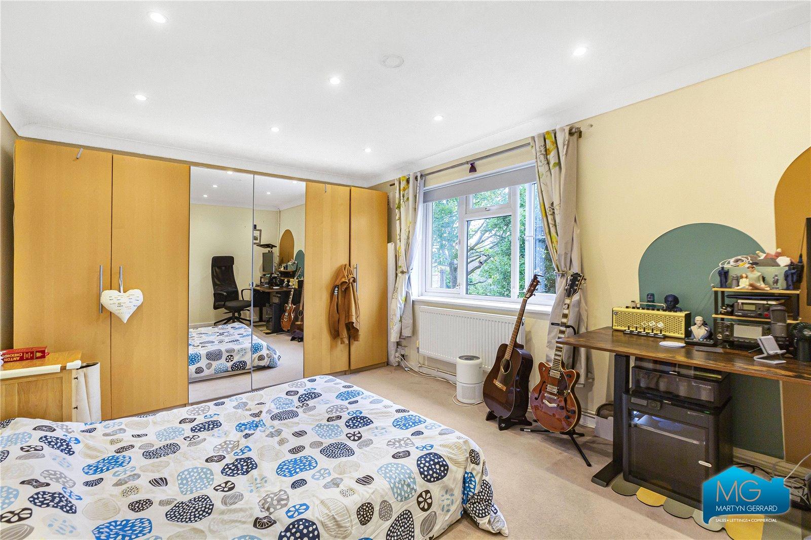 2 bedroom Maisonette to rent - Martyn Gerrard