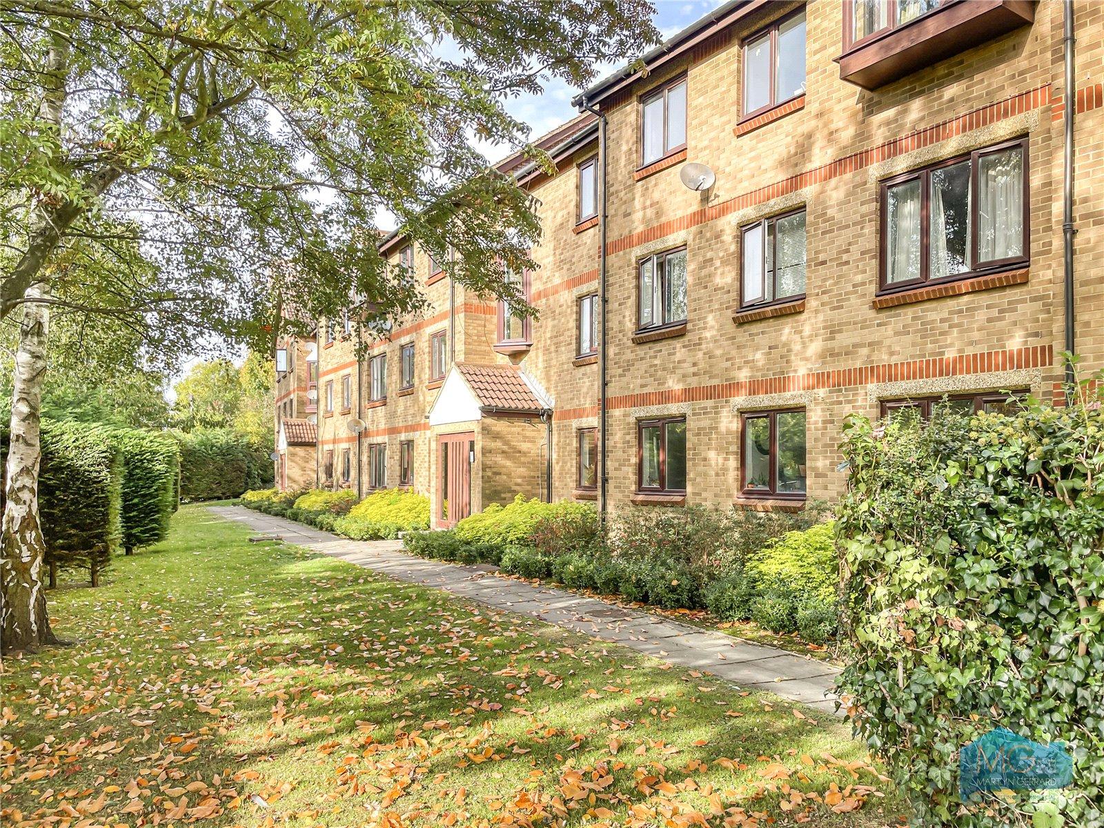 1 bedroom Ground Floor Flat to rent - Martyn Gerrard