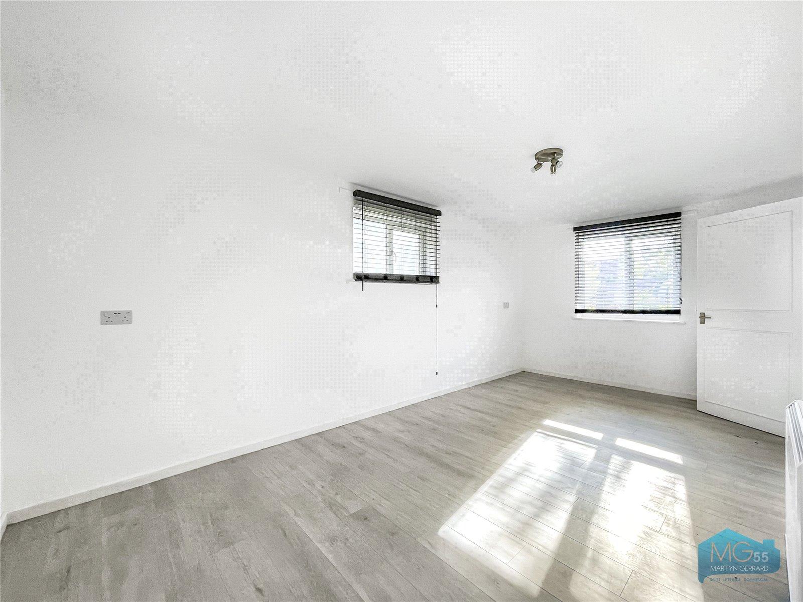 1 bedroom Ground Floor Flat to rent - Martyn Gerrard