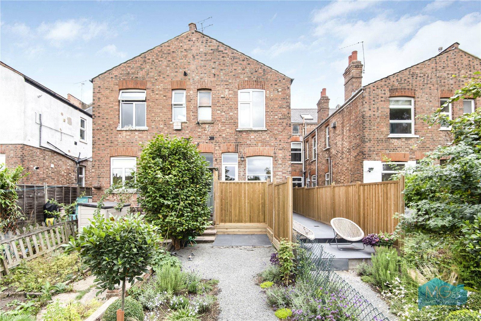 3 bedroom Maisonette to rent - Martyn Gerrard