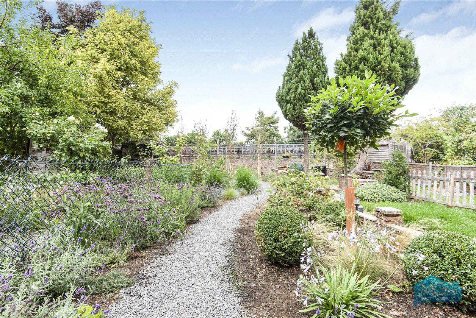 3 bedroom Maisonette to rent - Martyn Gerrard