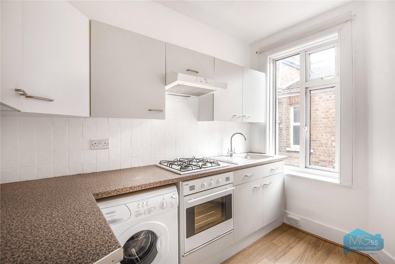 3 bedroom Maisonette to rent - Martyn Gerrard