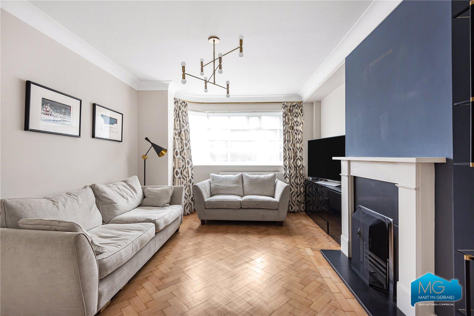 3 bedroom Semi-Detached House to rent - Martyn Gerrard