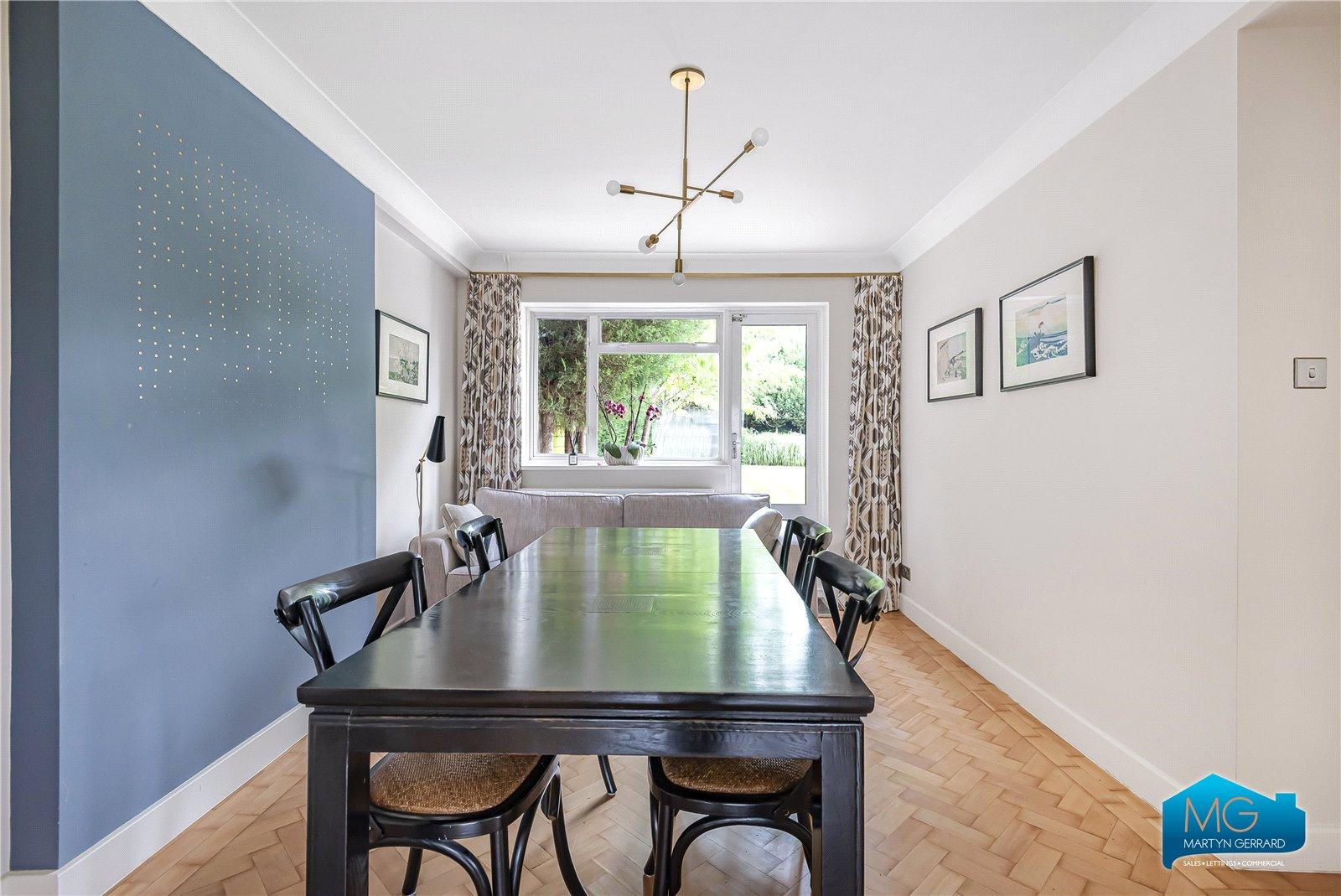 3 bedroom Semi-Detached House to rent - Martyn Gerrard