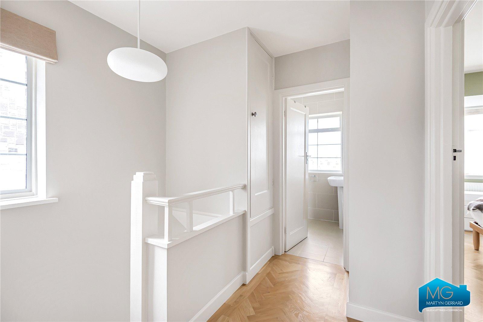 3 bedroom Semi-Detached House to rent - Martyn Gerrard