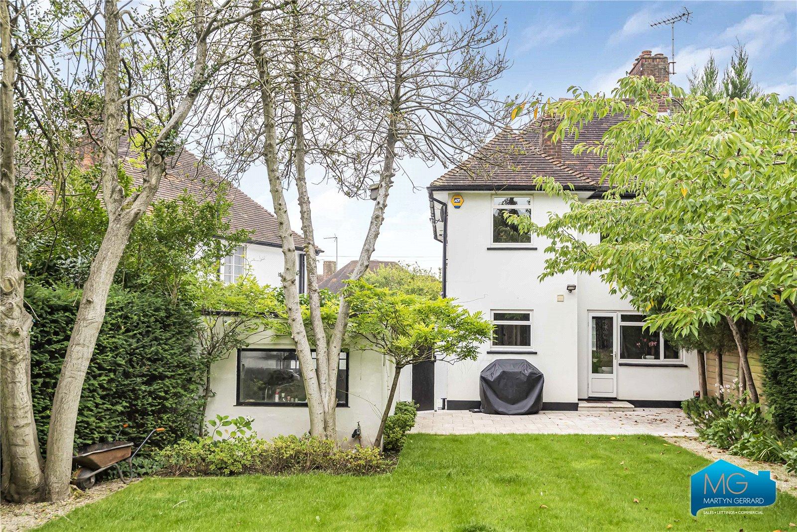 3 bedroom Semi-Detached House to rent - Martyn Gerrard