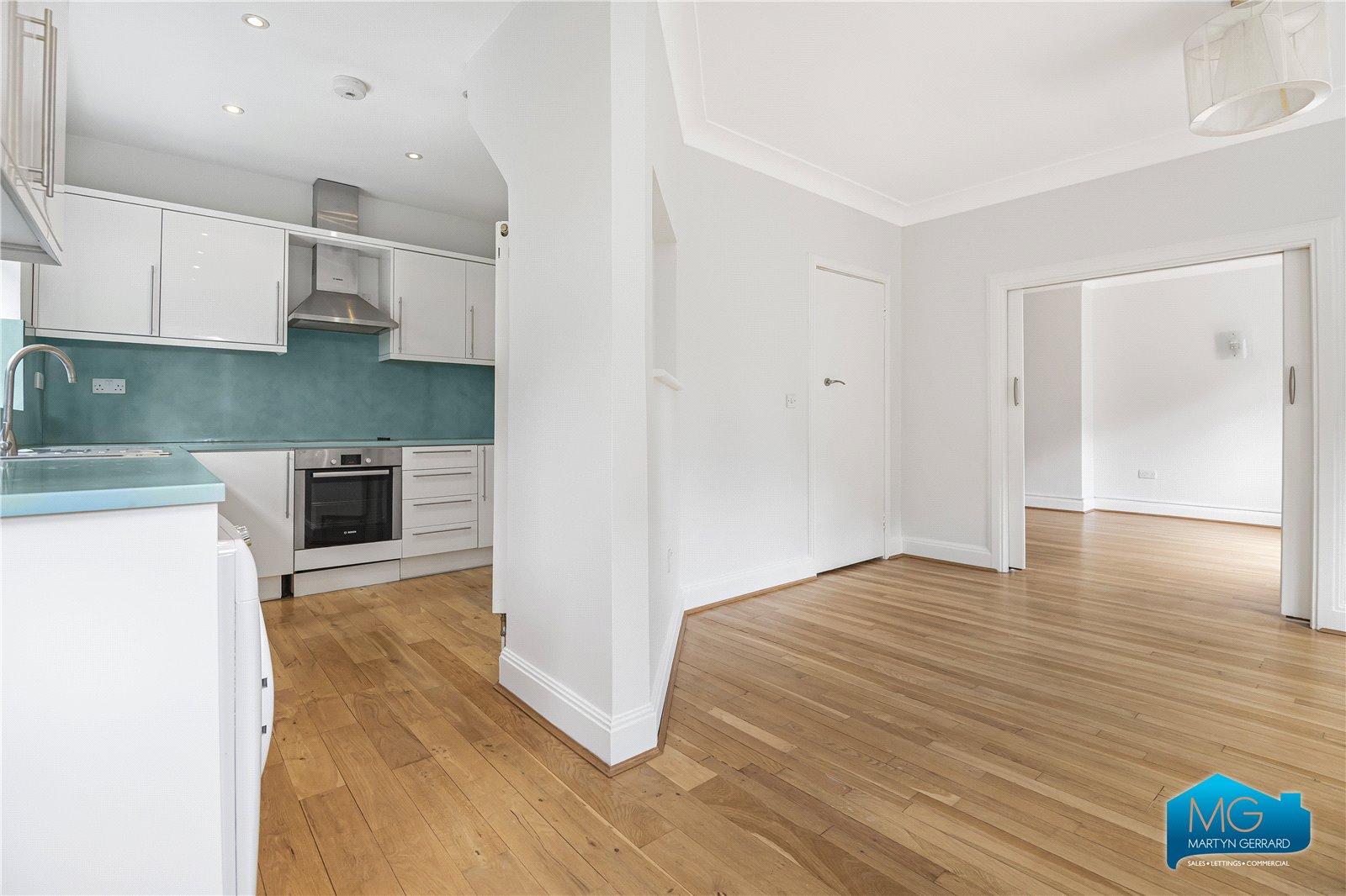 5 bedroom Semi-Detached House to rent - Martyn Gerrard
