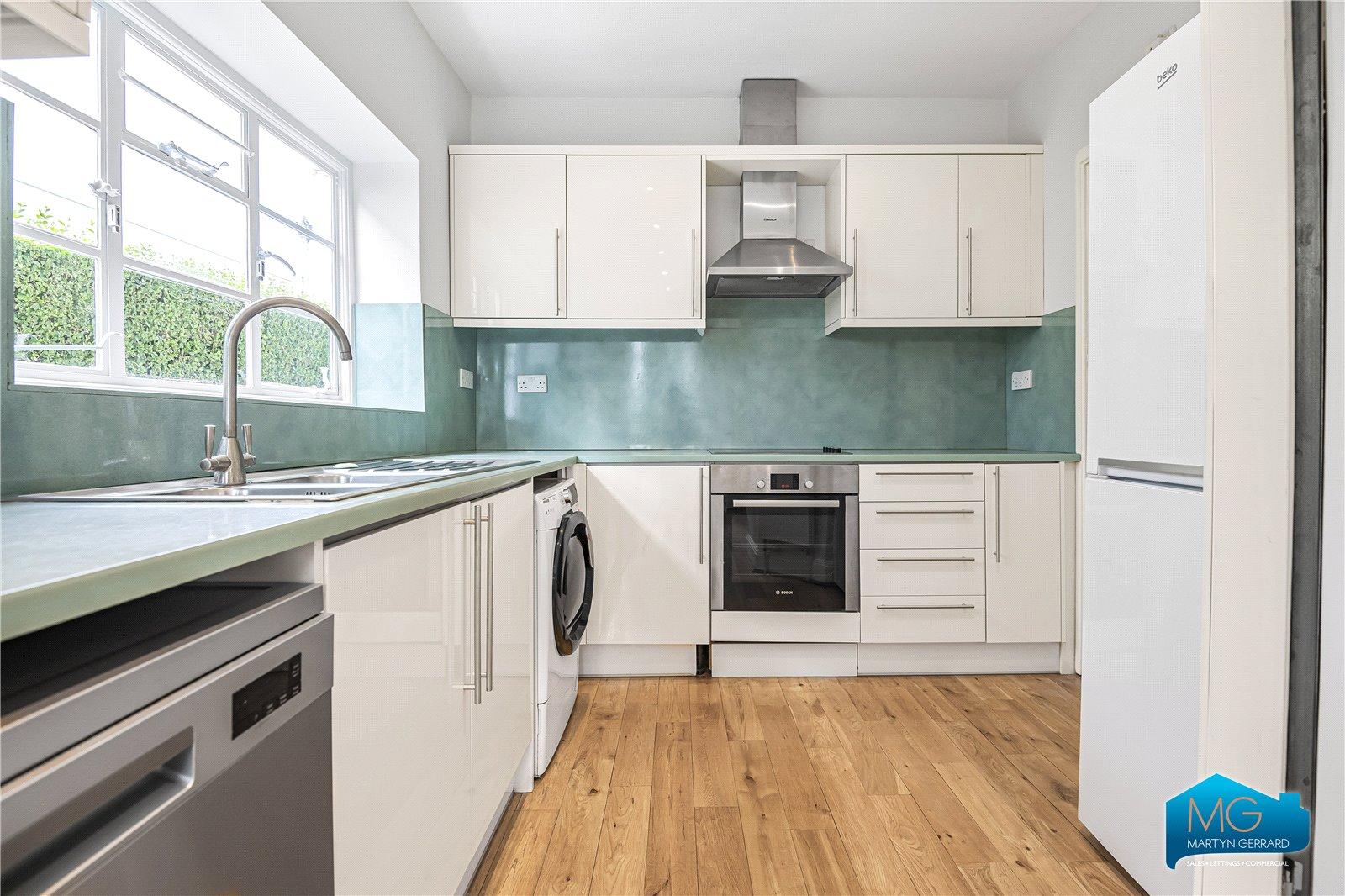 5 bedroom Semi-Detached House to rent - Martyn Gerrard