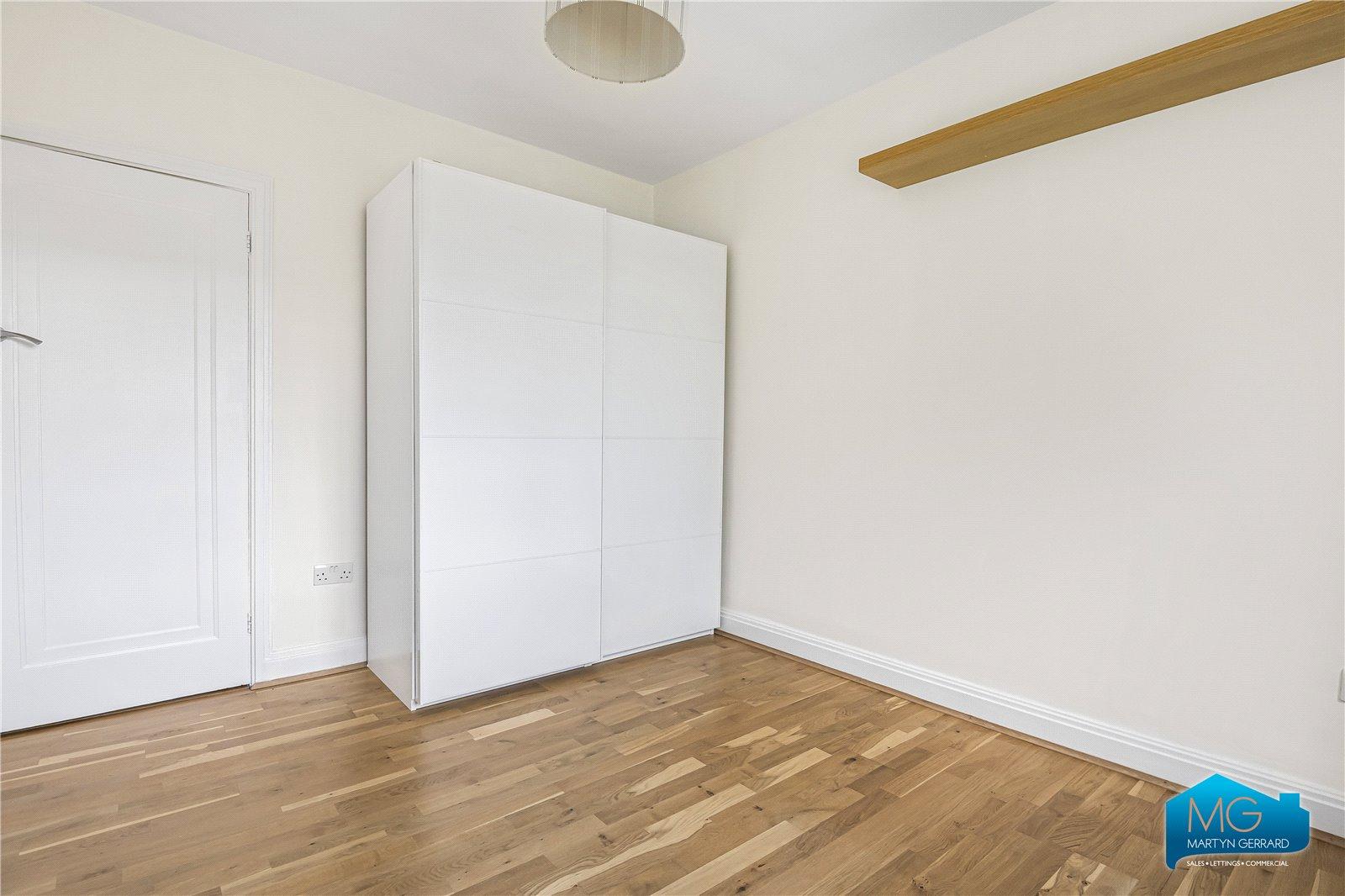5 bedroom Semi-Detached House to rent - Martyn Gerrard