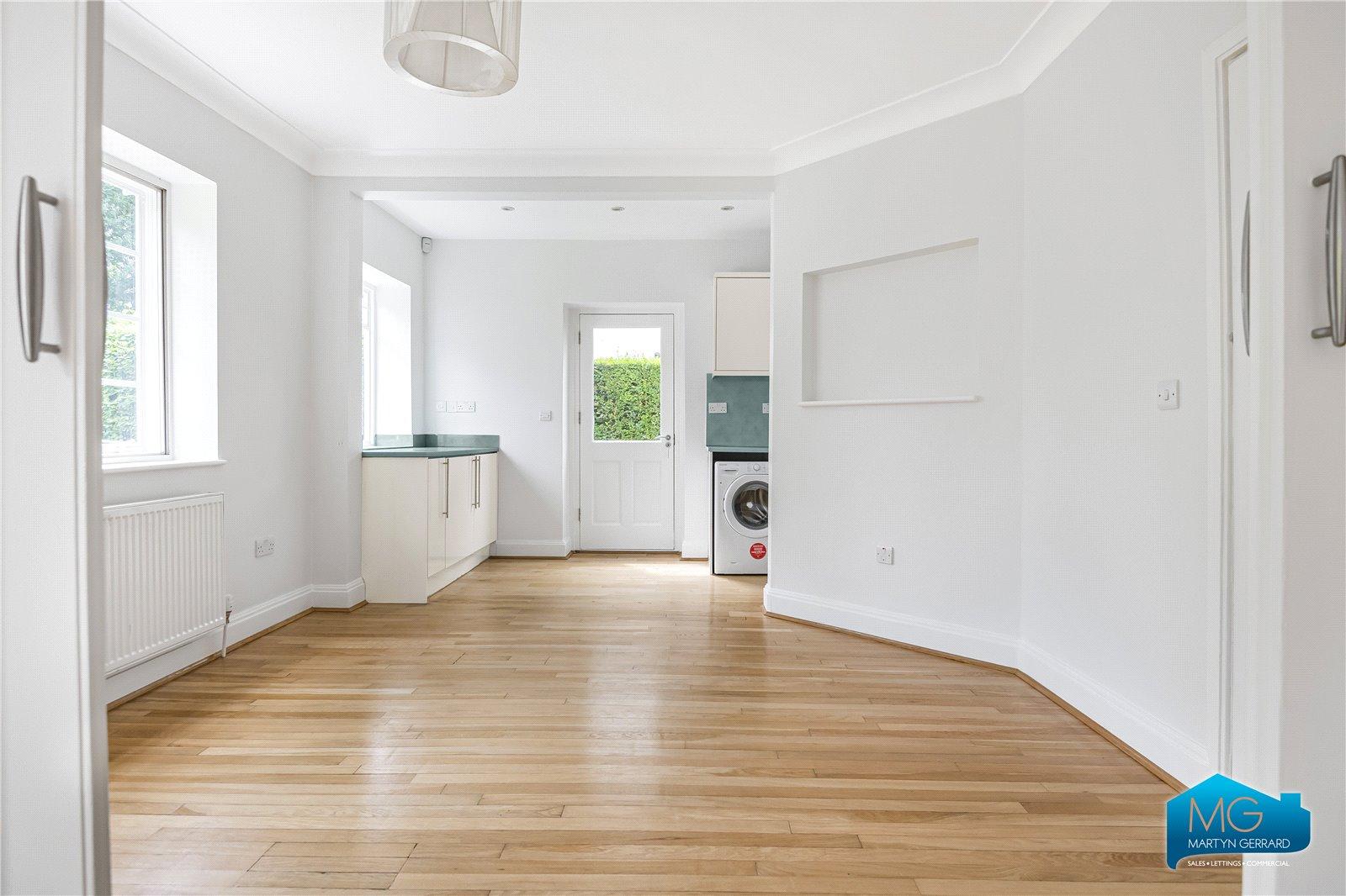 5 bedroom Semi-Detached House to rent - Martyn Gerrard