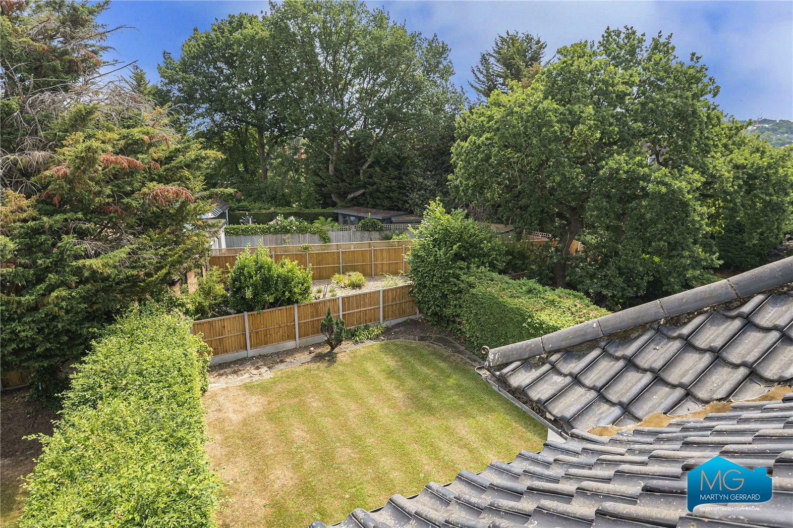 5 bedroom Semi-Detached House to rent - Martyn Gerrard