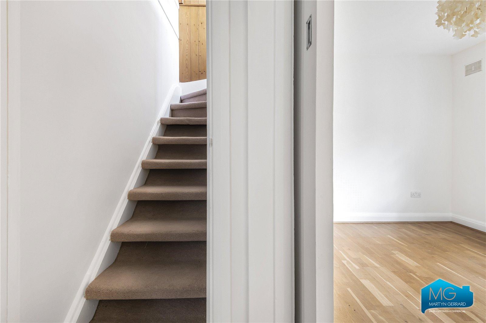 5 bedroom Semi-Detached House to rent - Martyn Gerrard