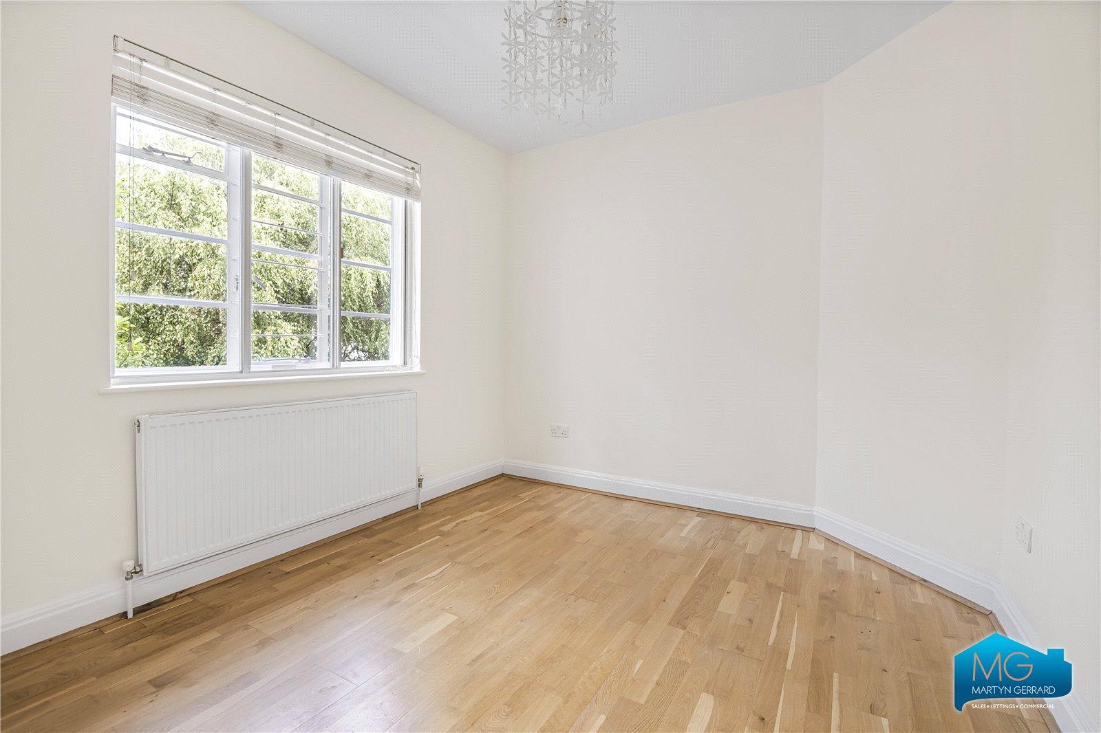 5 bedroom Semi-Detached House to rent - Martyn Gerrard