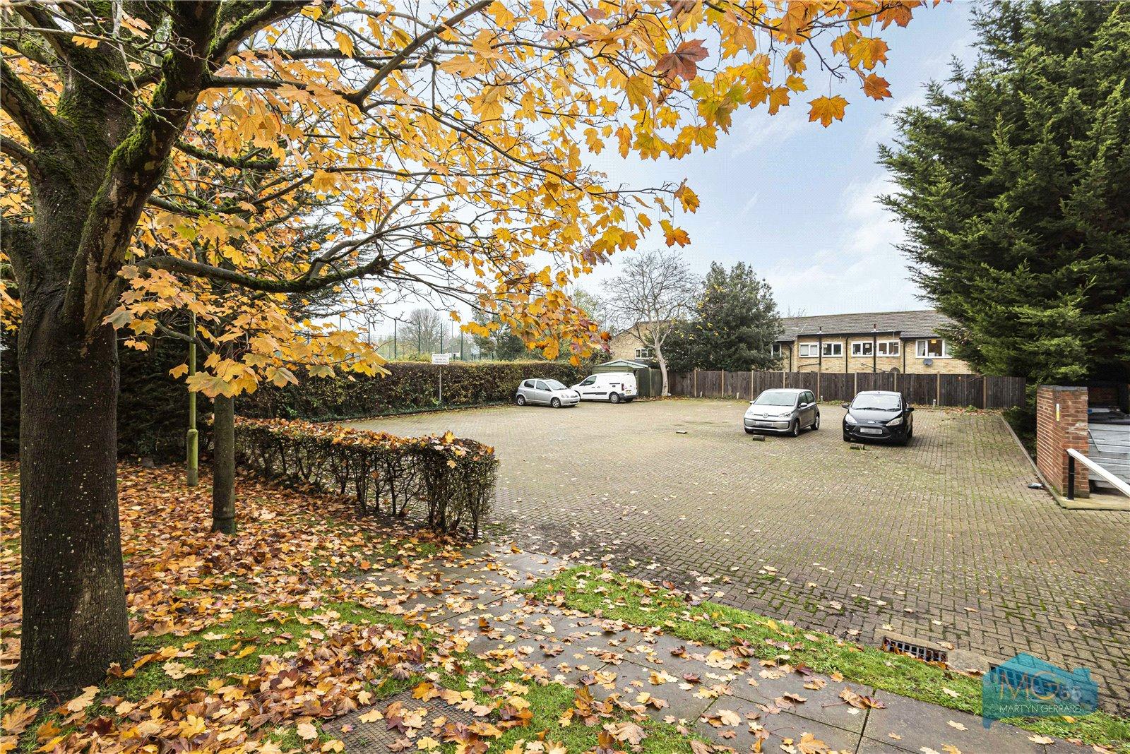 2 bedroom Apartment to rent - Martyn Gerrard