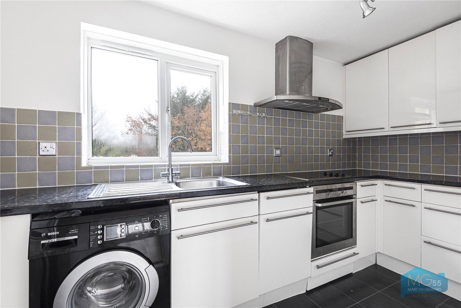 2 bedroom Apartment to rent - Martyn Gerrard