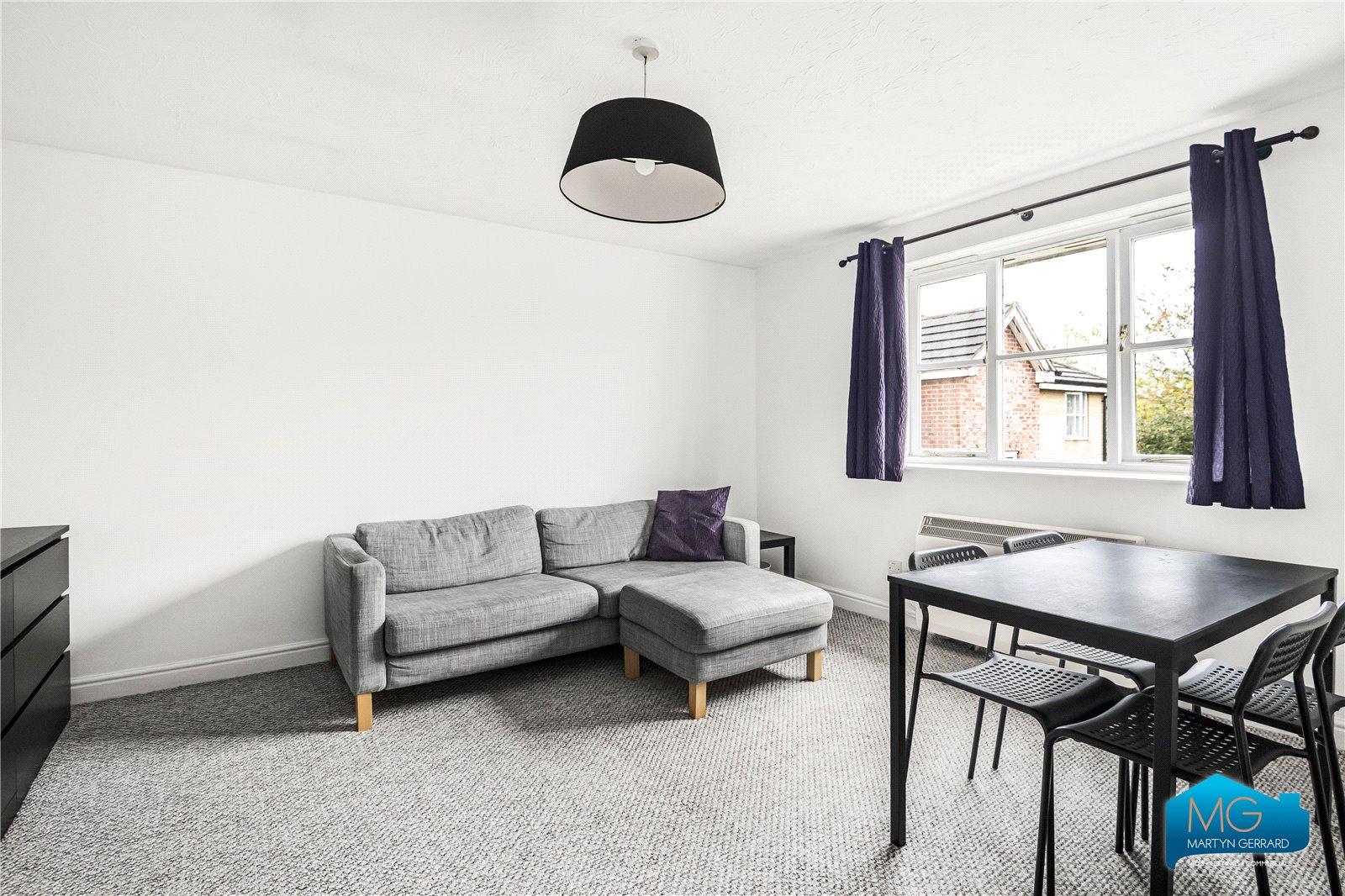 2 bedroom Apartment to rent - Martyn Gerrard