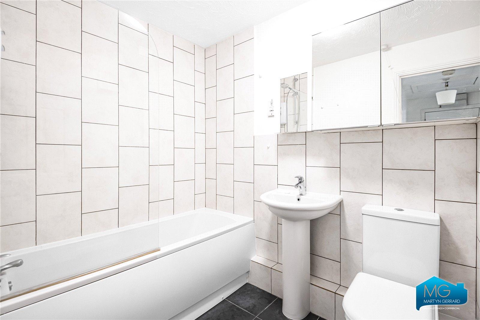 2 bedroom Apartment to rent - Martyn Gerrard