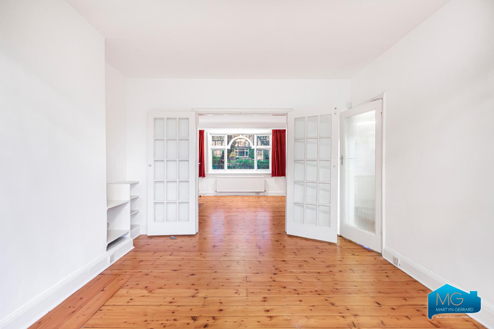 3 bedroom Semi-Detached House to rent - Martyn Gerrard