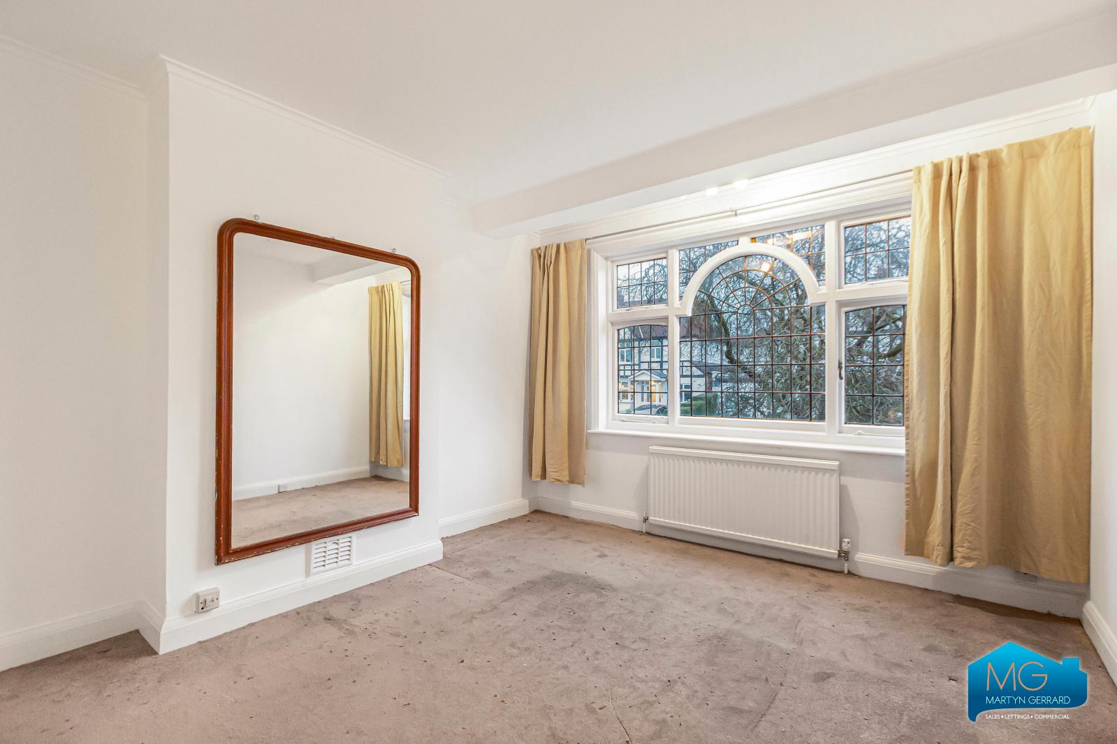 3 bedroom Semi-Detached House to rent - Martyn Gerrard