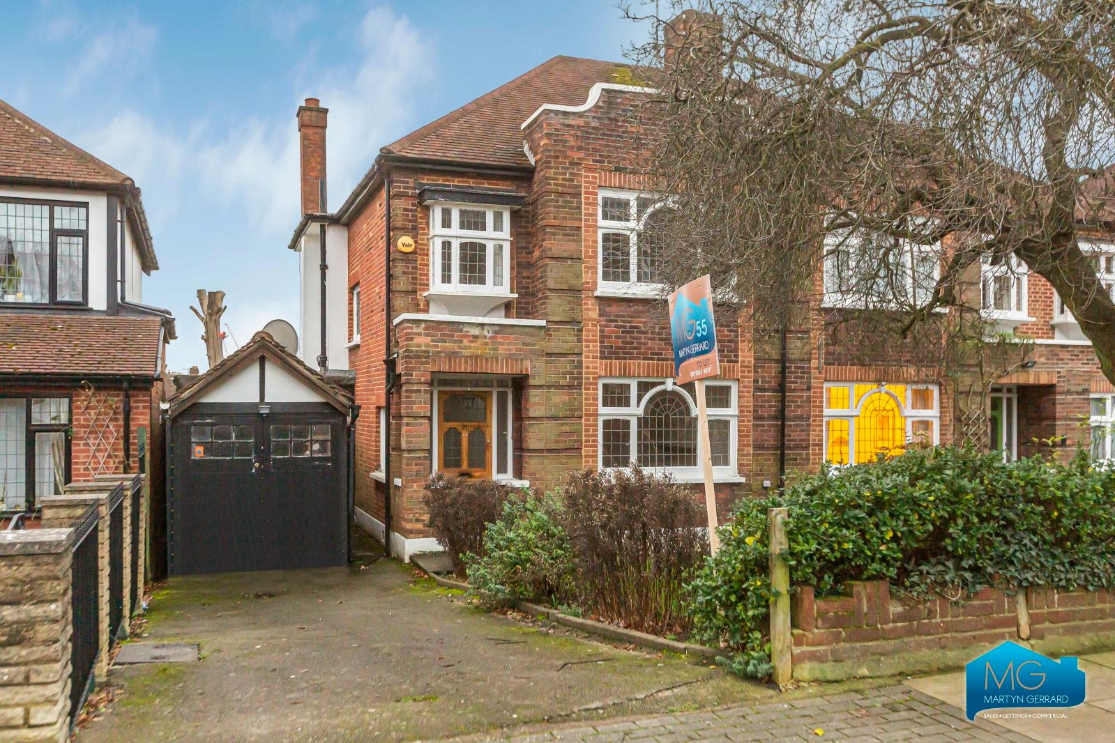 3 bedroom Semi-Detached House to rent - Martyn Gerrard