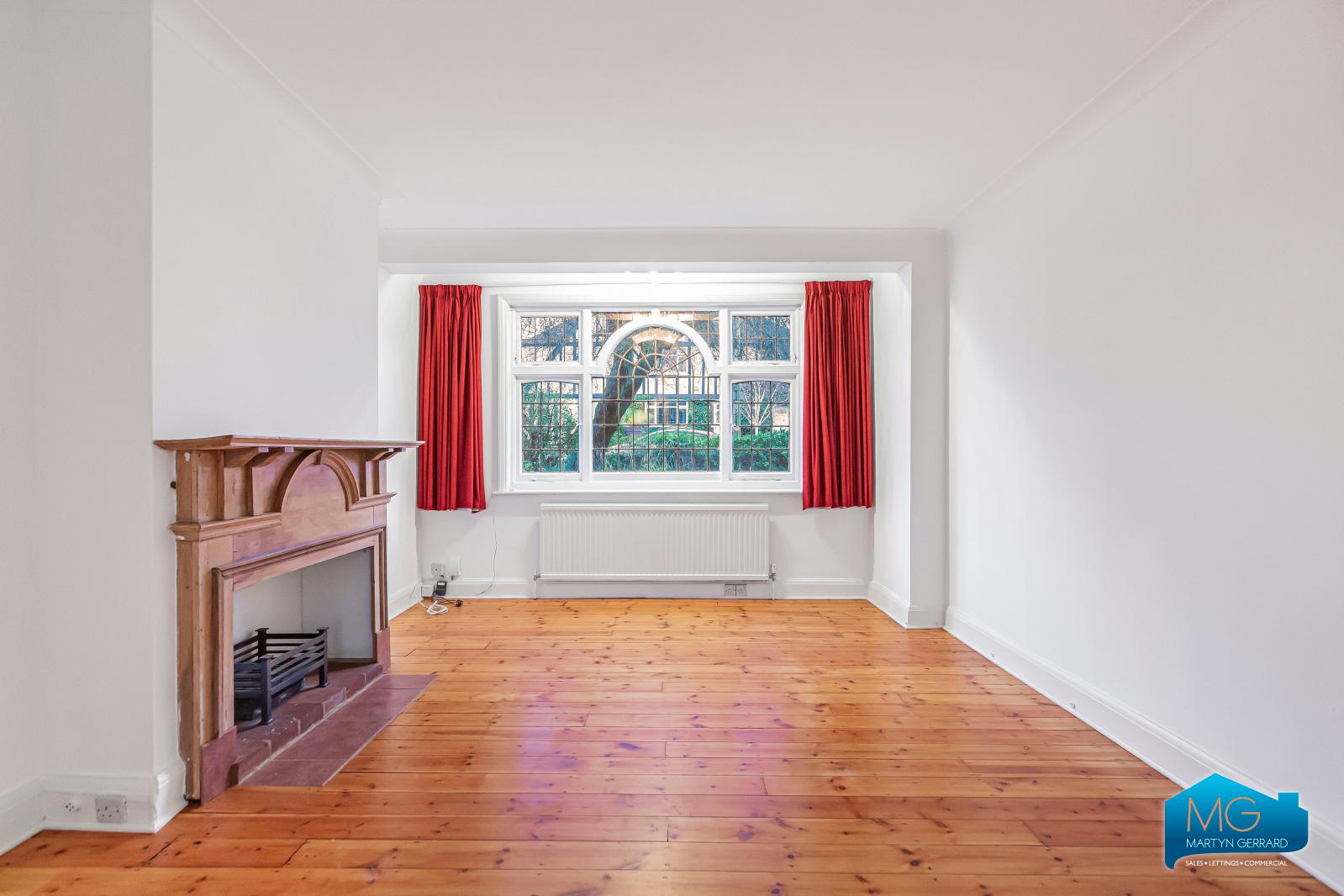 3 bedroom Semi-Detached House to rent - Martyn Gerrard