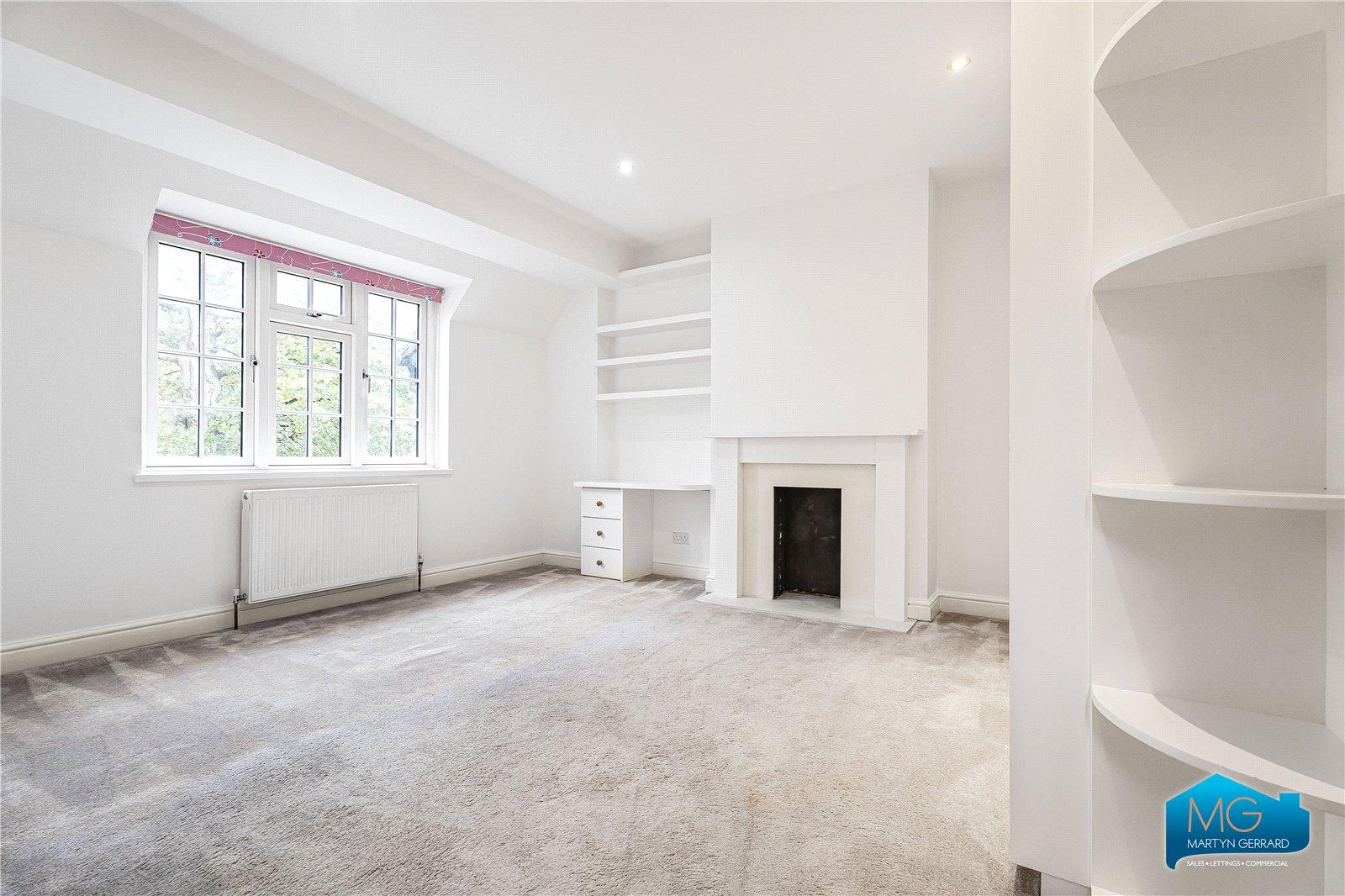 5 bedroom Detached House to rent - Martyn Gerrard