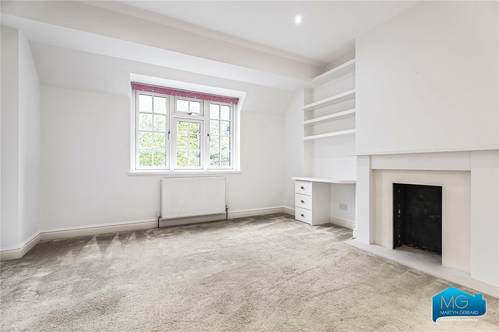 5 bedroom Detached House to rent - Martyn Gerrard