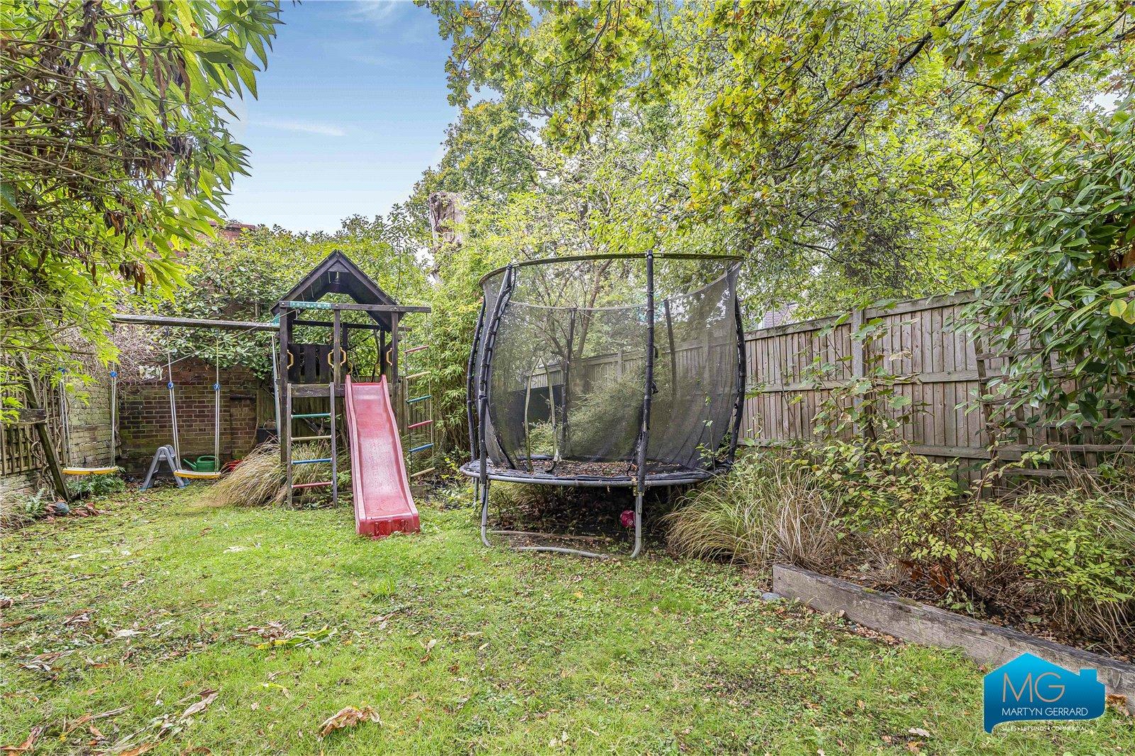 5 bedroom Detached House to rent - Martyn Gerrard