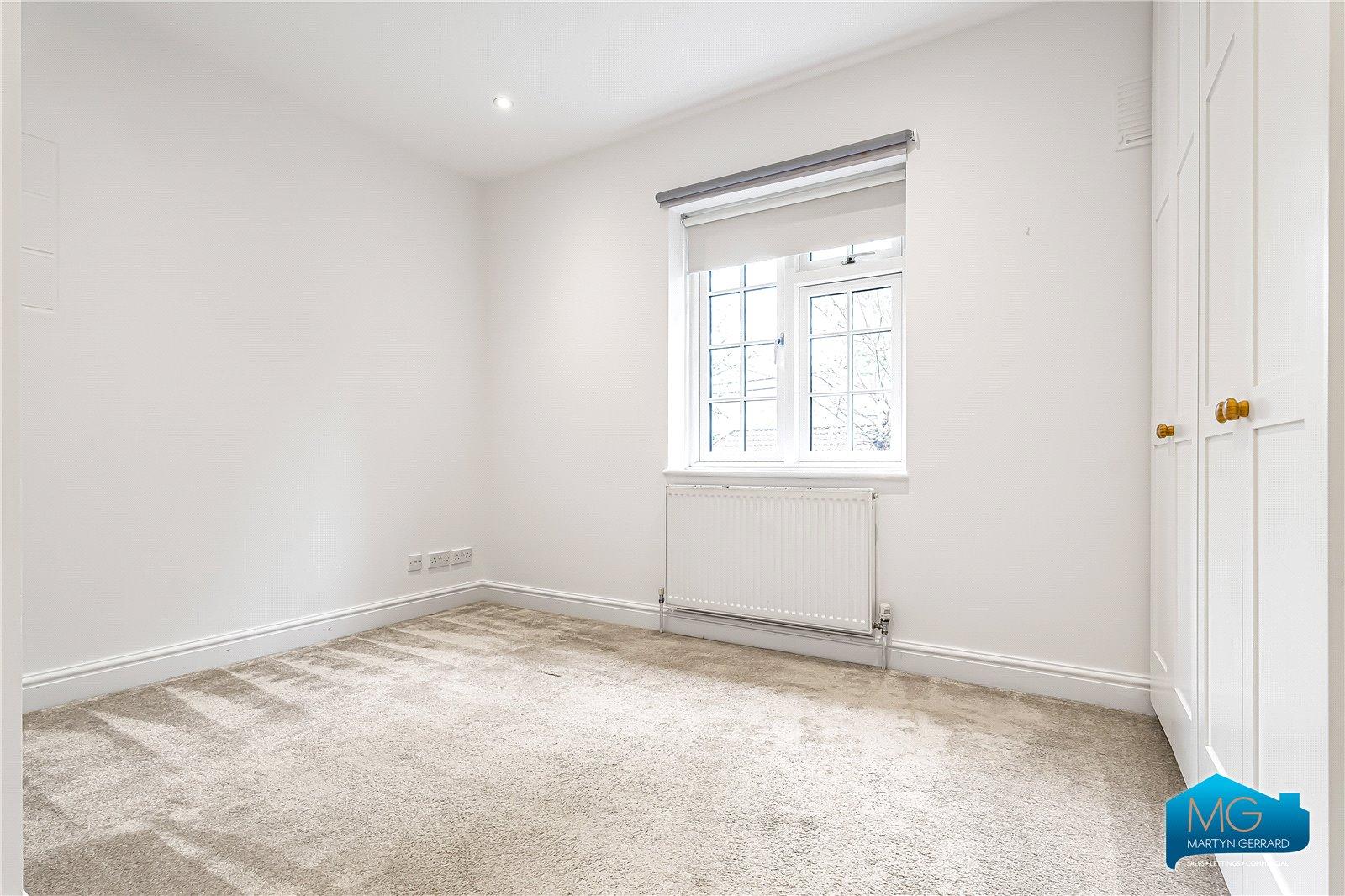 5 bedroom Detached House to rent - Martyn Gerrard