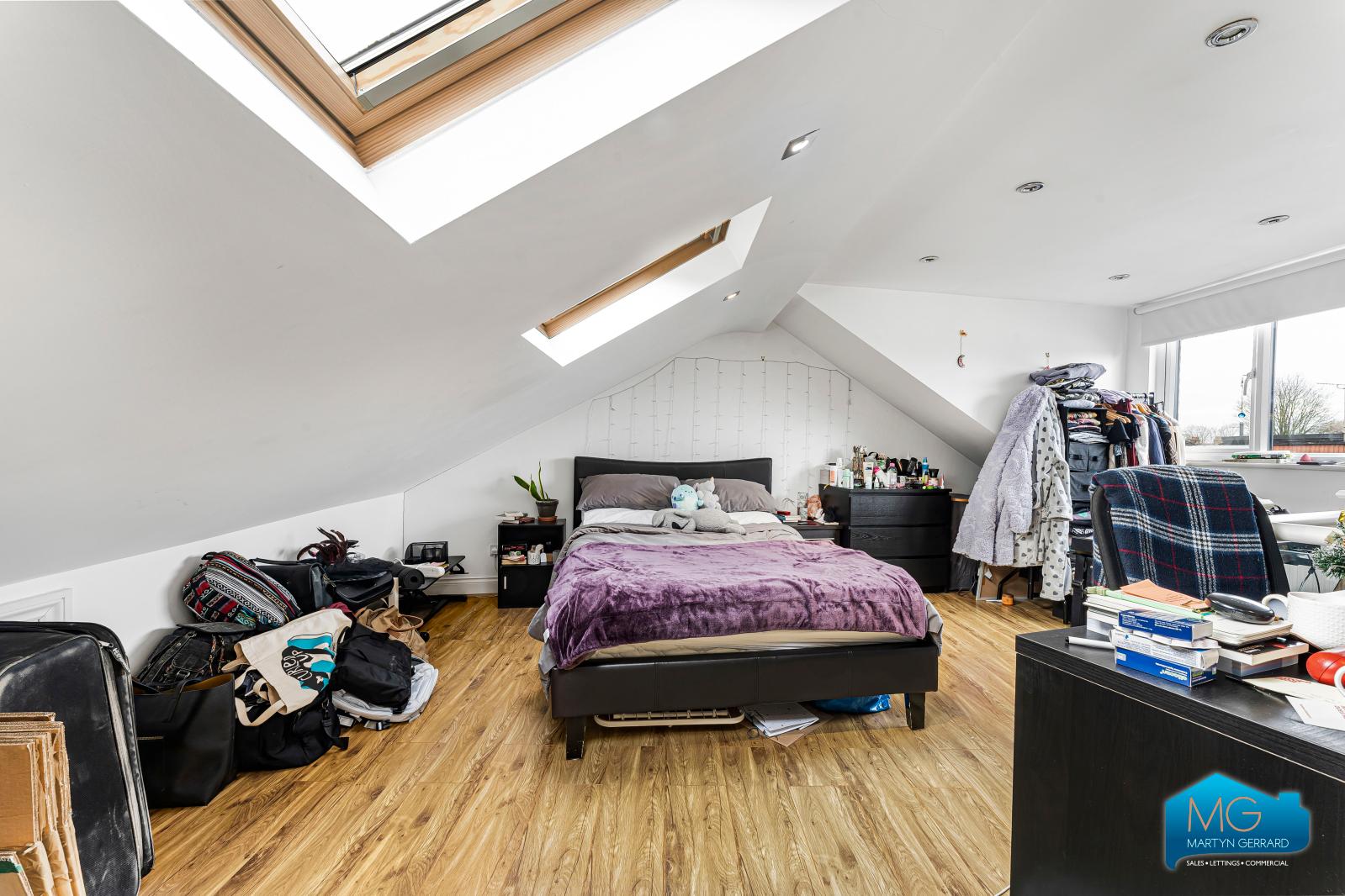 2 bedroom End of Terrace House to rent - Martyn Gerrard