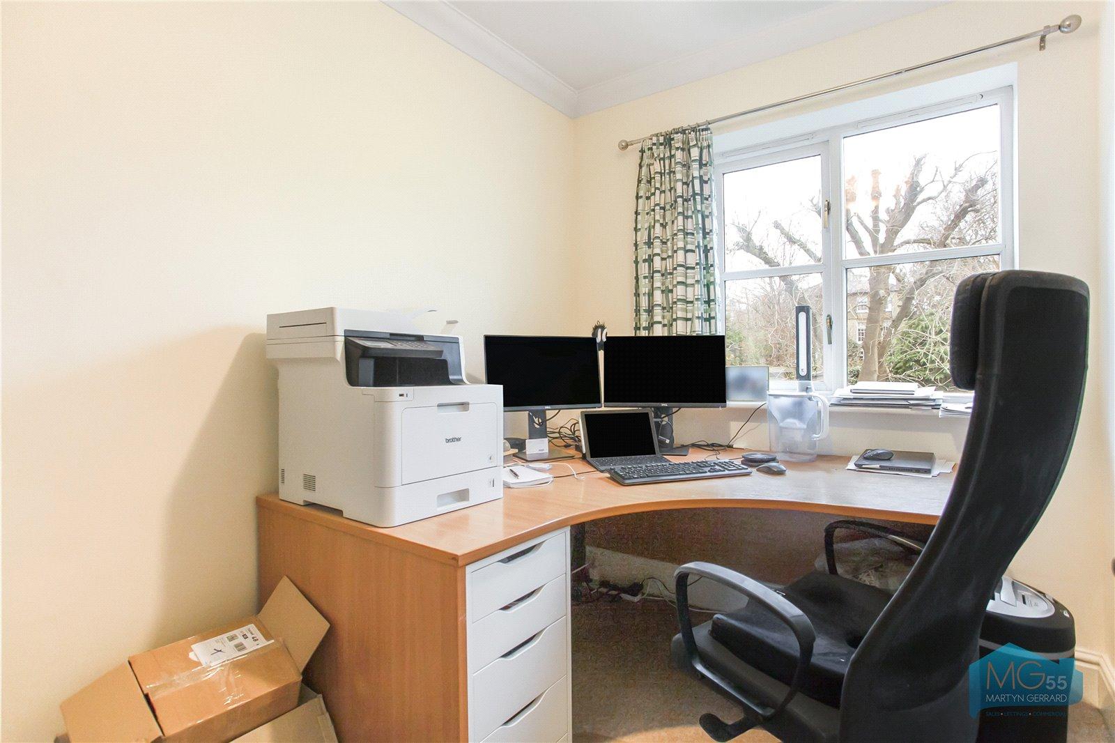4 bedroom Terraced House to rent - Martyn Gerrard