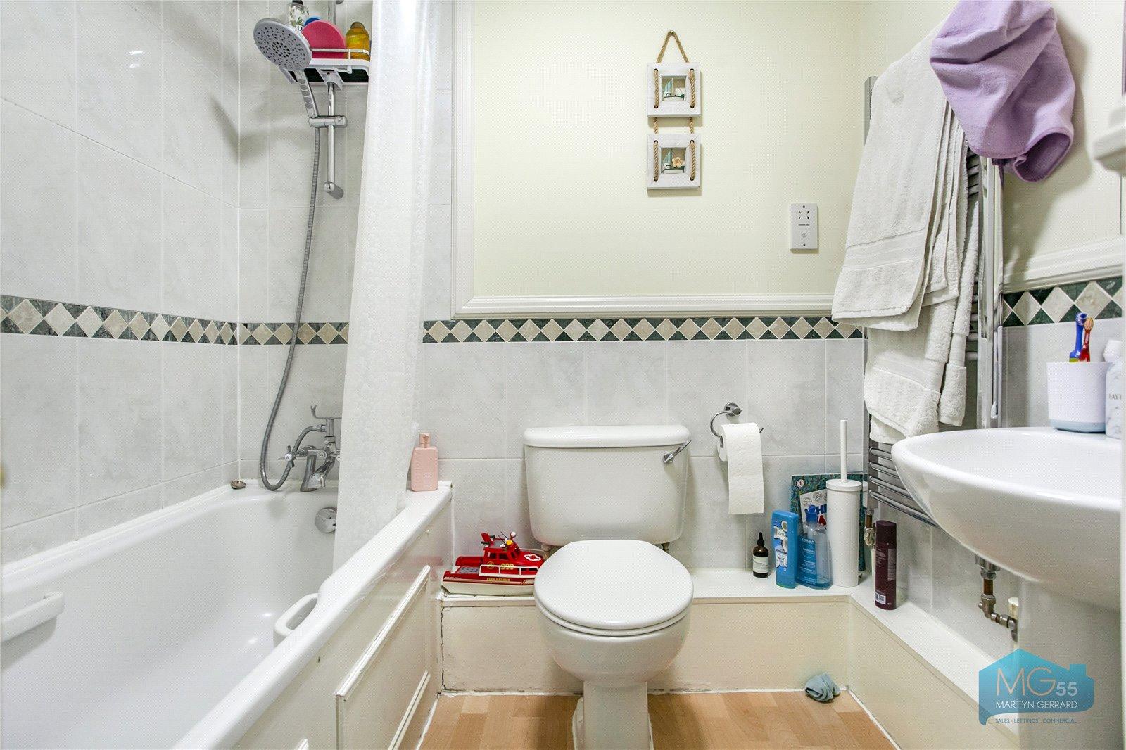 4 bedroom Terraced House to rent - Martyn Gerrard