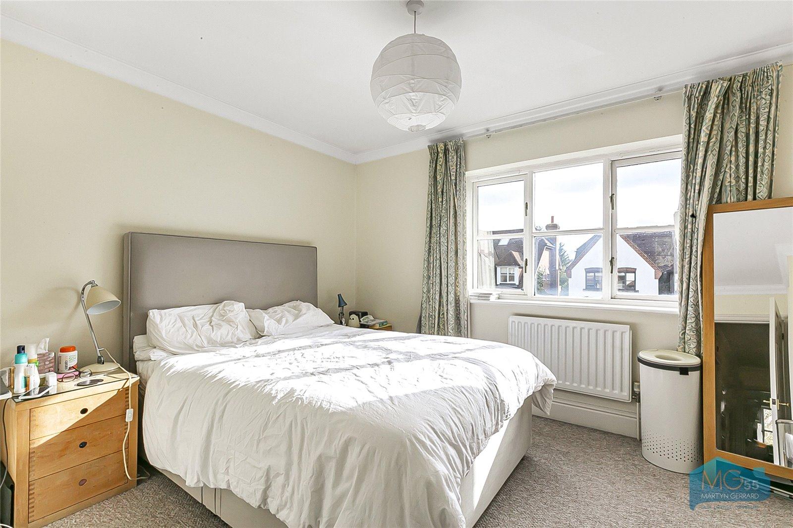 4 bedroom Terraced House to rent - Martyn Gerrard