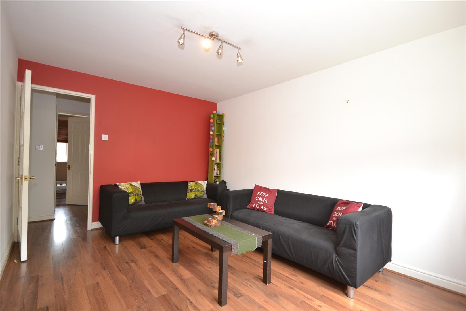 1 bedroom Apartment to rent + ' - Martyn Gerrard