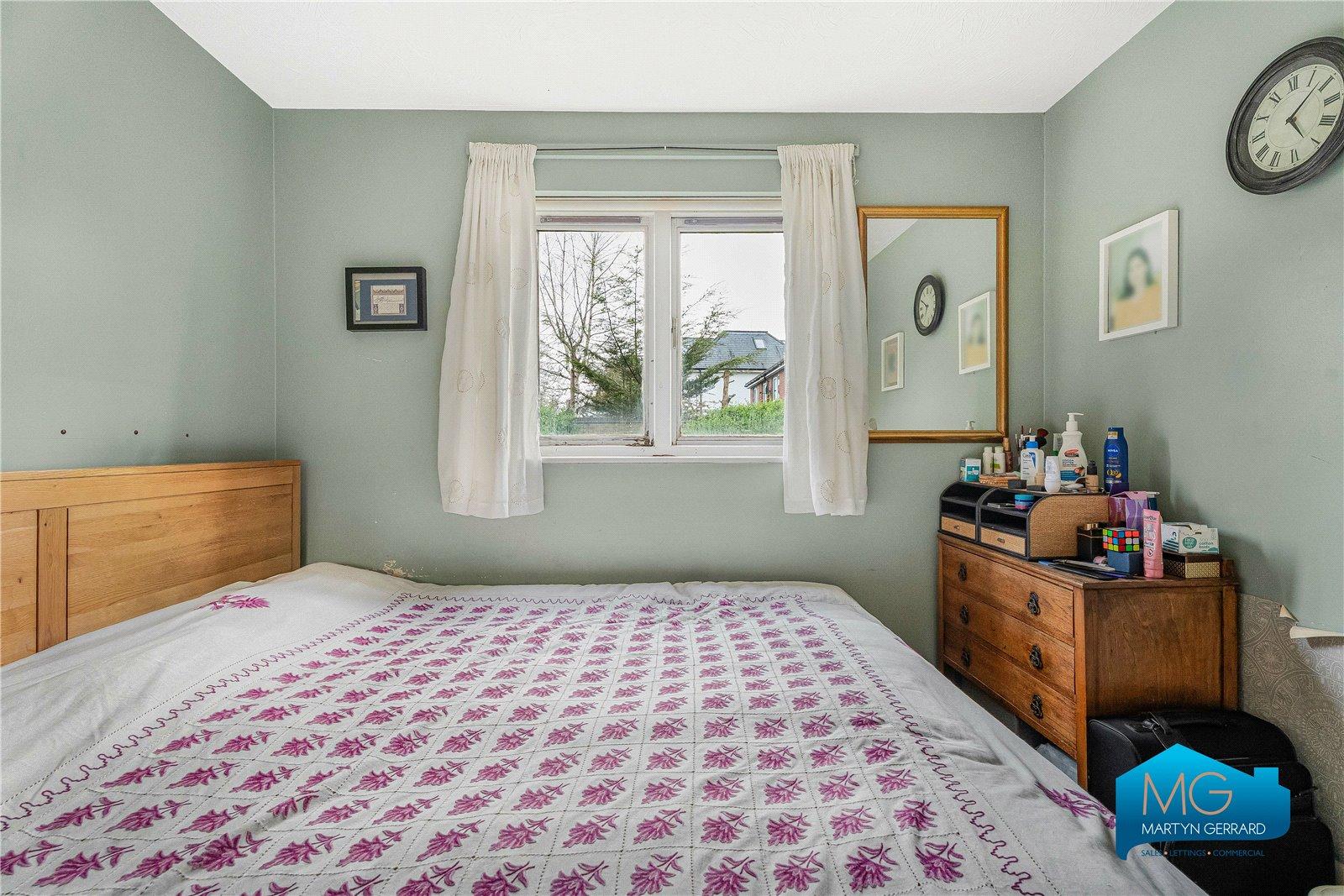 1 bedroom Ground Floor Flat to rent - Martyn Gerrard