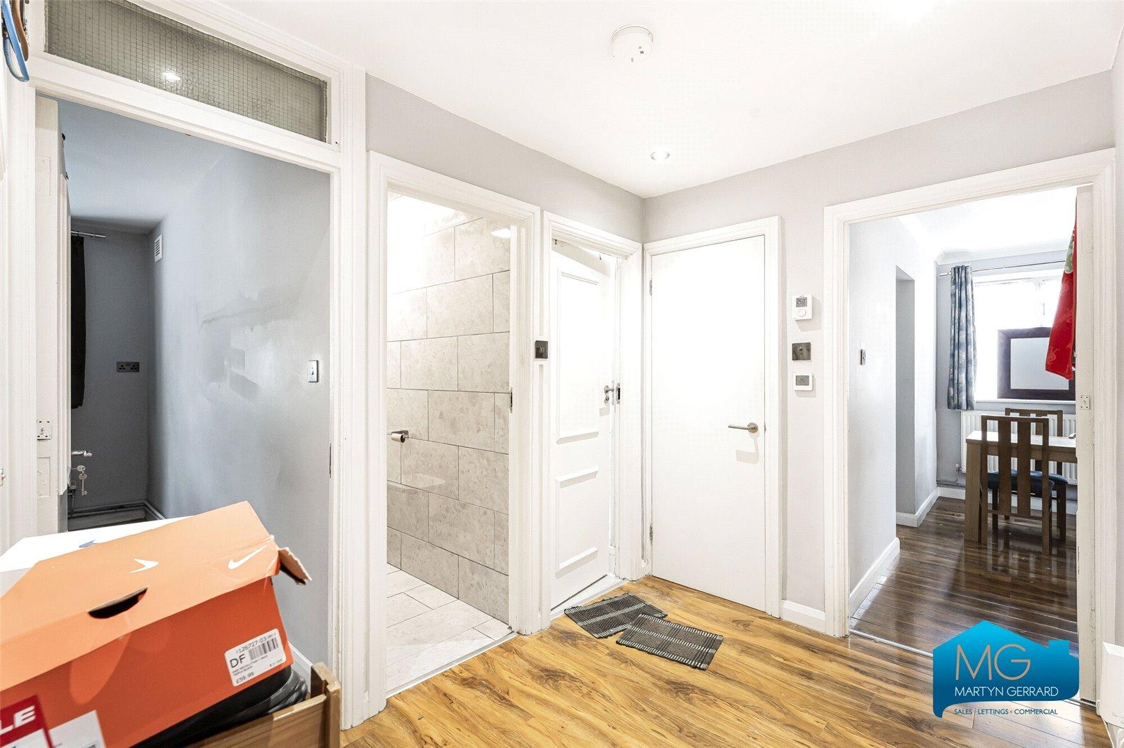 3 bedroom Apartment to rent - Martyn Gerrard