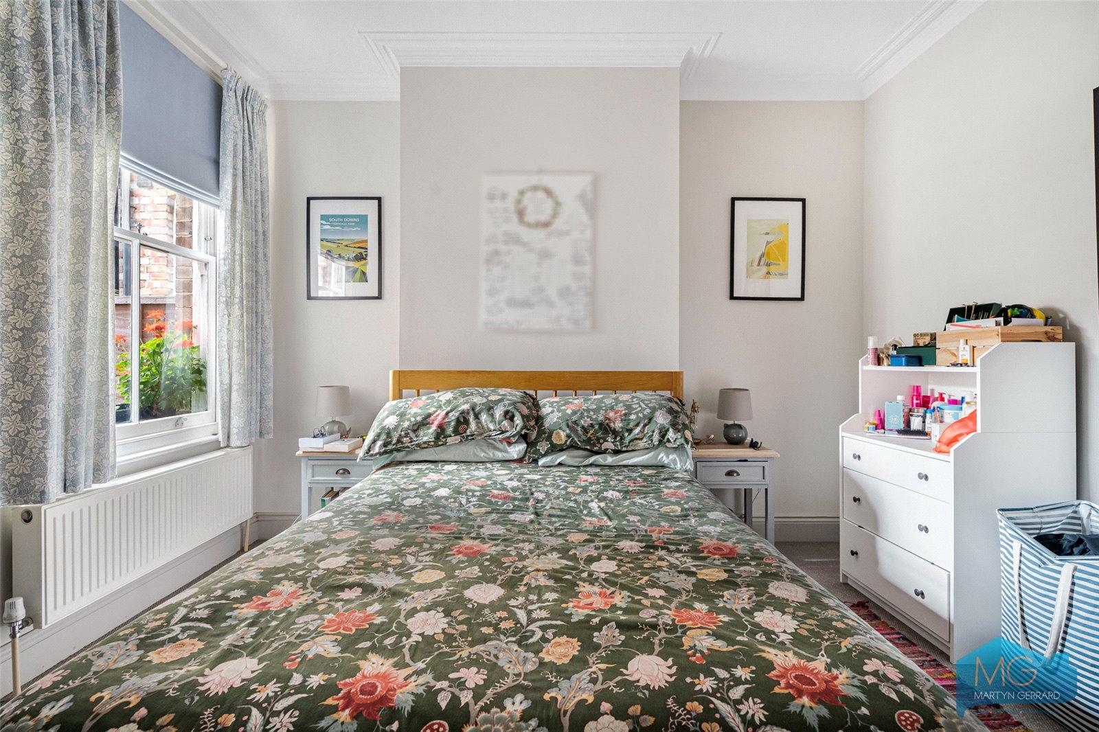 2 bedroom Ground Floor Flat for sale - Martyn Gerrard