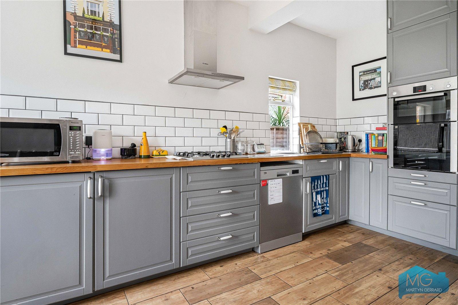 2 bedroom Ground Floor Flat for sale - Martyn Gerrard