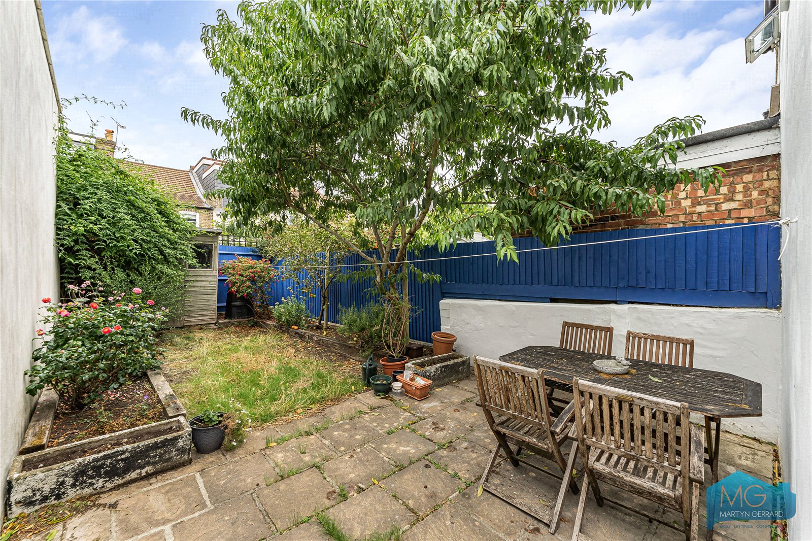 3 bedroom End of Terrace House for sale - Martyn Gerrard