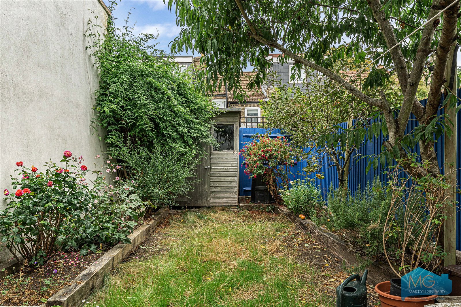 3 bedroom End of Terrace House for sale - Martyn Gerrard