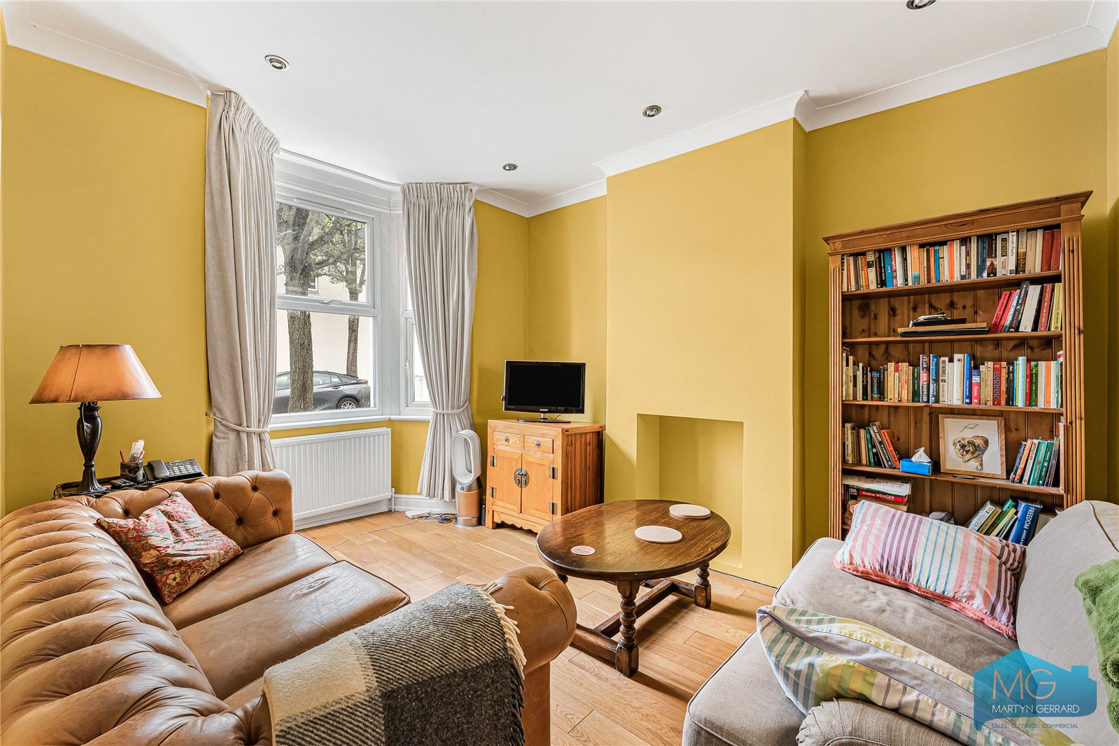 3 bedroom End of Terrace House for sale - Martyn Gerrard