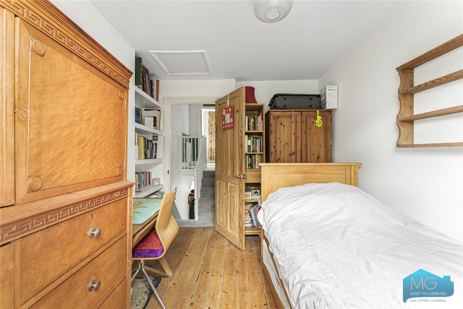 3 bedroom End of Terrace House for sale - Martyn Gerrard