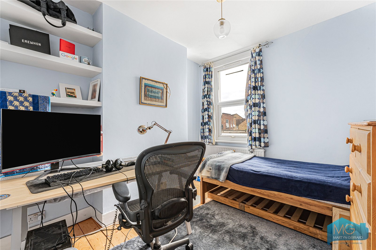 3 bedroom End of Terrace House for sale - Martyn Gerrard