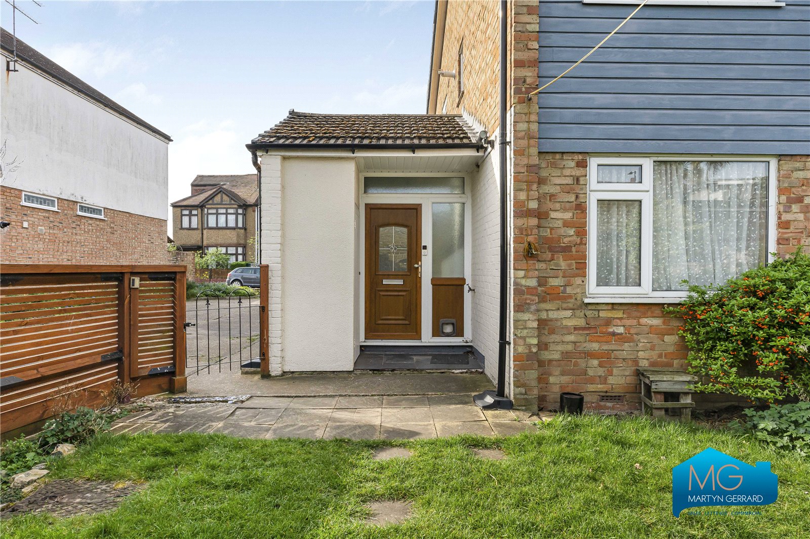 2 bedroom Maisonette to rent - Martyn Gerrard