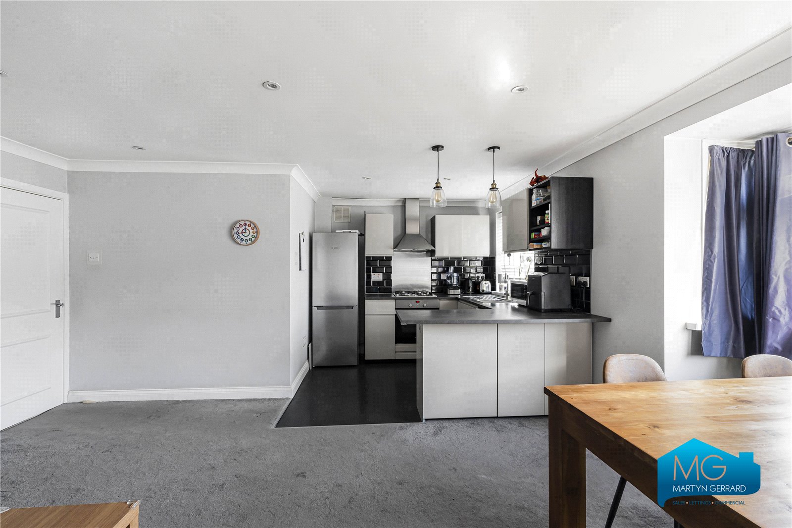 2 bedroom Maisonette to rent - Martyn Gerrard