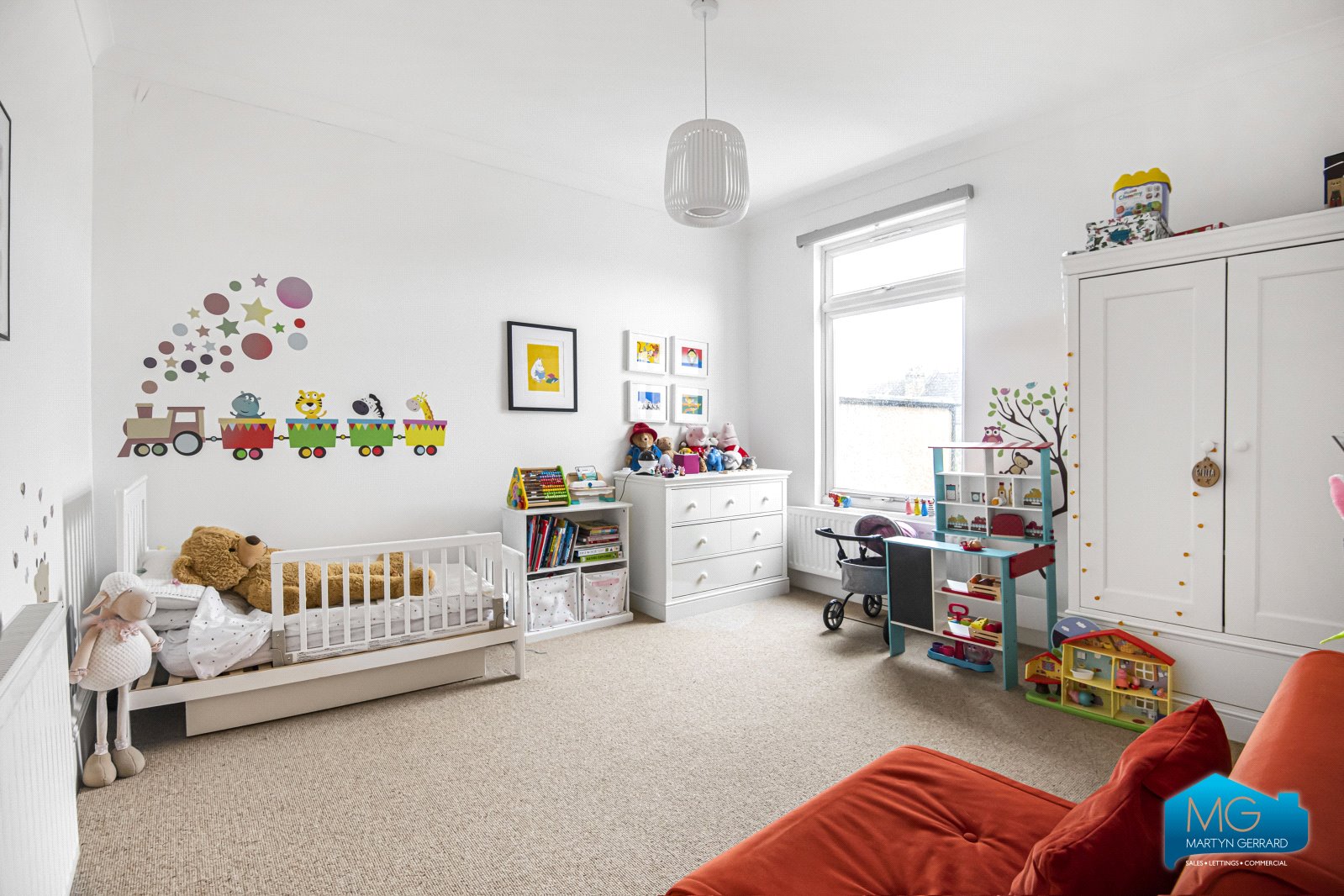 5 bedroom Terraced House for sale - Martyn Gerrard