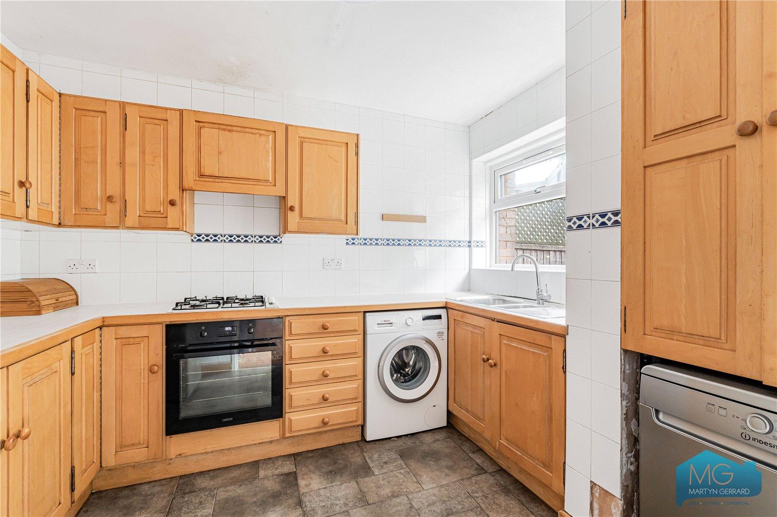 2 bedroom Terraced House for sale - Martyn Gerrard