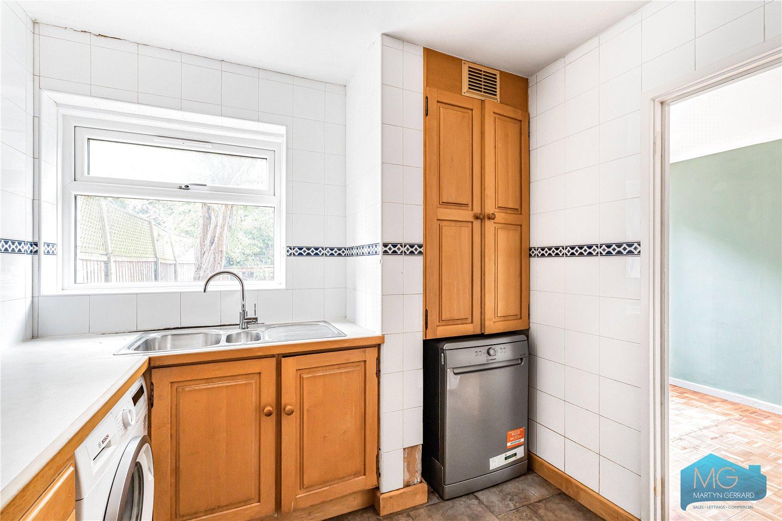 2 bedroom Terraced House for sale - Martyn Gerrard